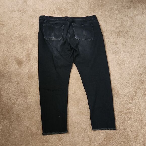 Wit & Wisdom Women's Dark Wash Skinny Jeans w/ Raw Hem Size 12 - Picture 6 of 8